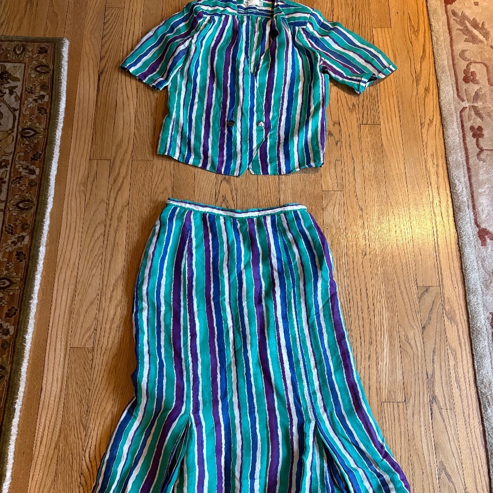 RARE Vintage Salvatore Ferragamo Womens Vintage Linen Blouse and Skirt Set 44/10